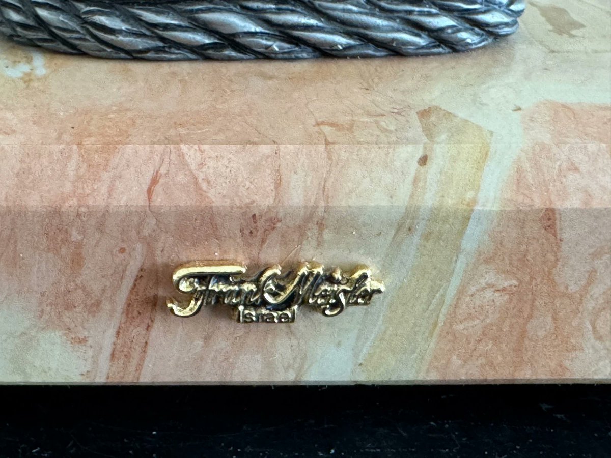 AAandMore's tweet image. ✨ Just added: A stunning Frank Meisler signed Menorah — gold &amp;amp; silver plated with a solid marble base. 
etsy.com/listing/446857…
A true piece of Judaica art sculpture. Perfect for collectors, gifting, or elevating any modern Judaica display.
#FrankMeisler #JudaicaArt #Menorah