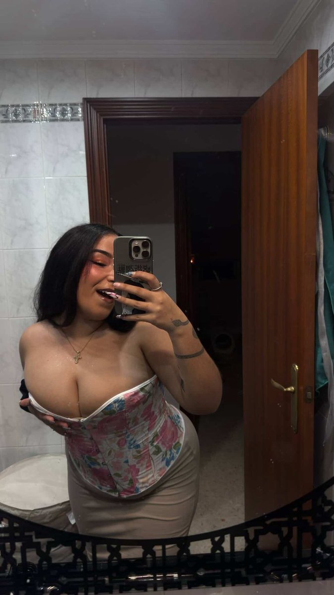 hotgirlfans01's tweet photo. Se me olvidaba bebés si queréis ver a mis 2 amigas juguetonas aquí tenéis un descuento con regalo de bienvenida!! Para los más rápidos te lo vas a perder?😏🤤https://t.co/0YRfwIFdLD https://t.co/ZQyMaZj9z4