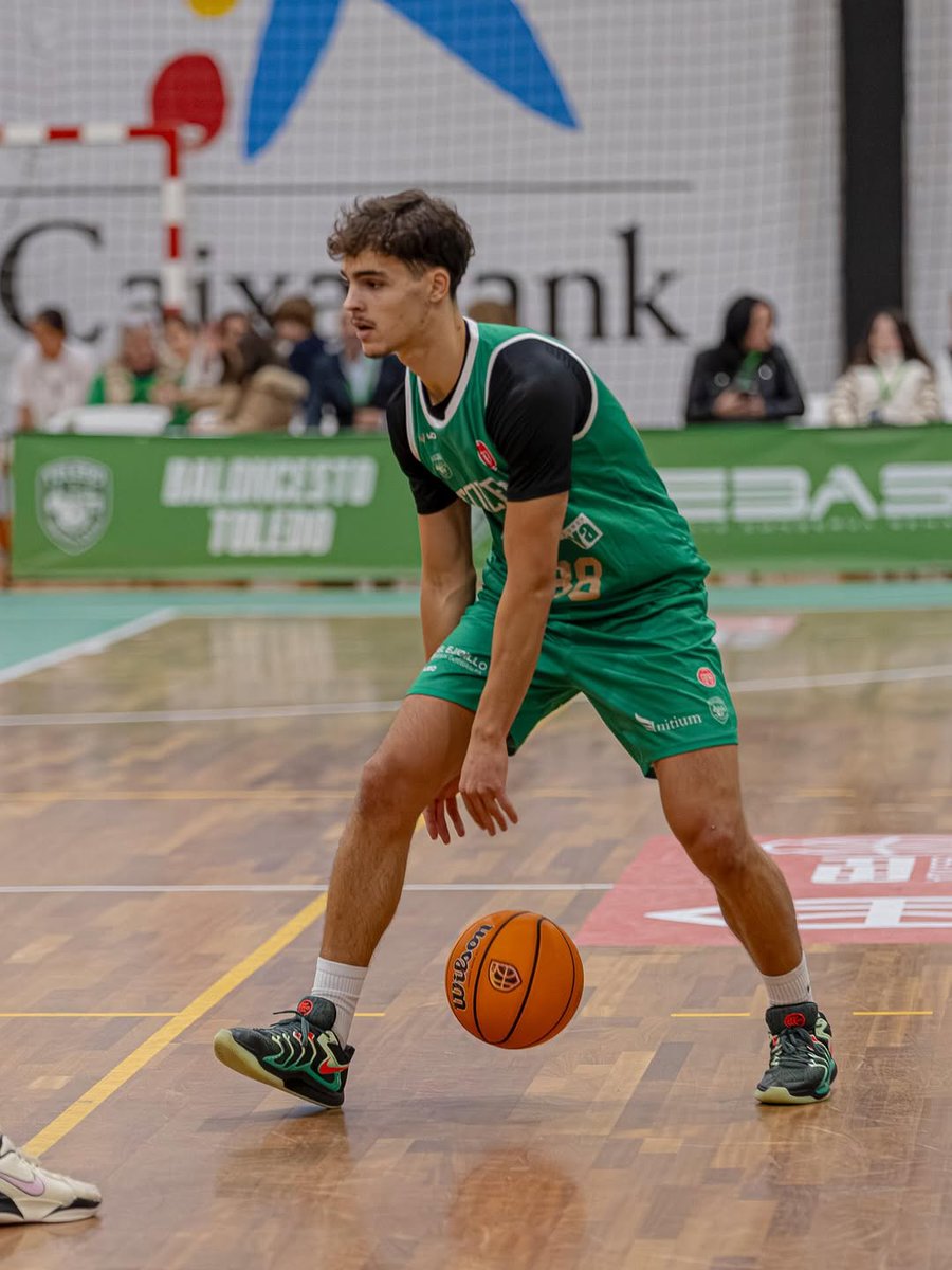 borrachalaranja's tweet photo. Tiago Dias na vitória do Toledo sobre o ISB (85–68), na Segunda FEB, em Espanha:

• 22 pontos (3/6 2P, 3/4 3P, 7/8 FT)
• 4 ressaltos
• 2 assistências
• 1 roubo de bola
• +24 valorização (máximo do jogo)
• 18'02" minutos https://t.co/4QQrkXKev1