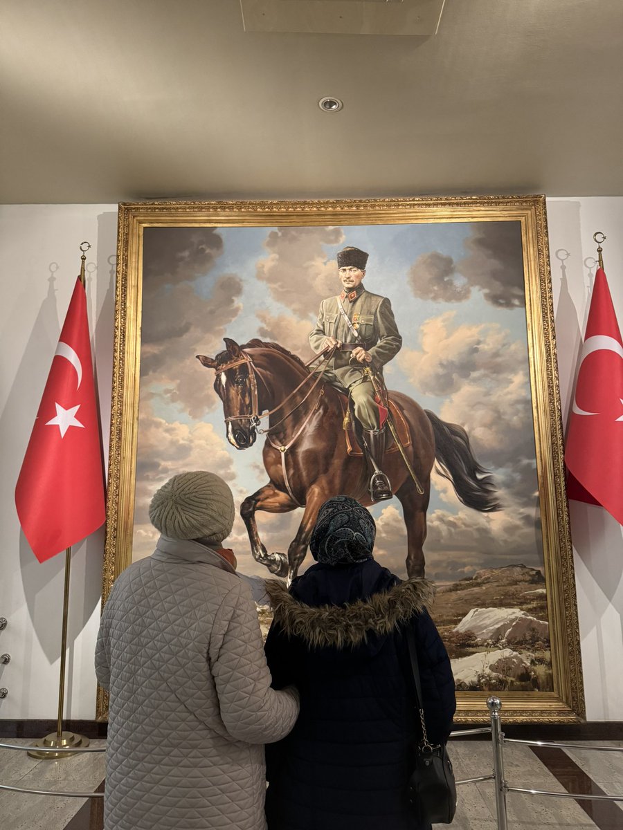 Ebru ☀️ tweet media