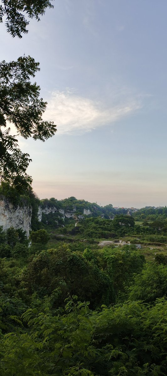 stoismmm tweet media