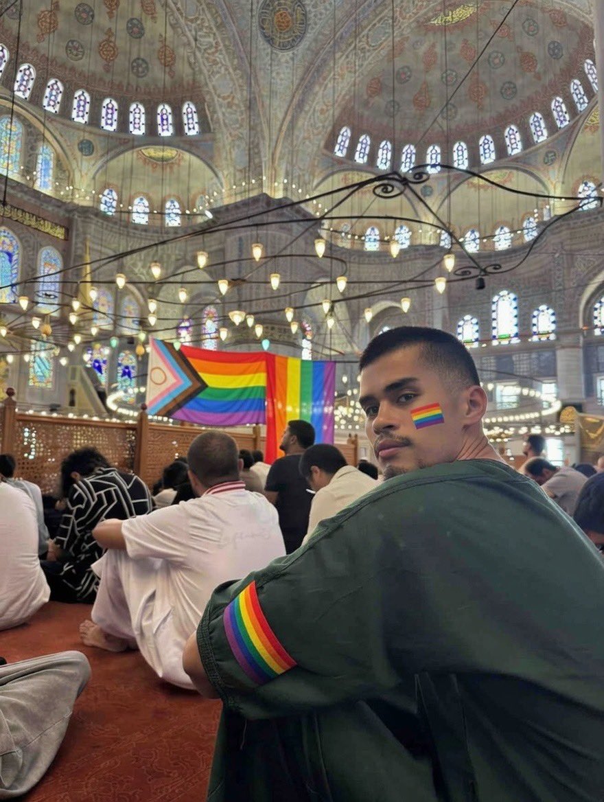 <a href="/sneako/">SNEAKO</a>