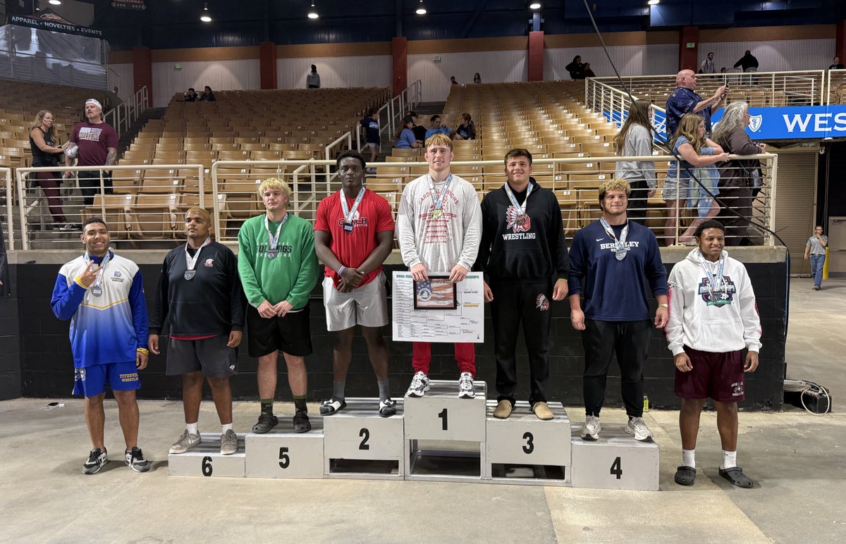 Tdavenport2026's tweet photo. 3rd place at the FHSAA State Wrestling Tournament in the Heavyweight division. 🥉Grateful for everyone who supported me along the way.
#3rdInState #Heavyweight #Wrestling 🤼♂️💪 @bmsh_athletics https://t.co/QDmxMgIjrt