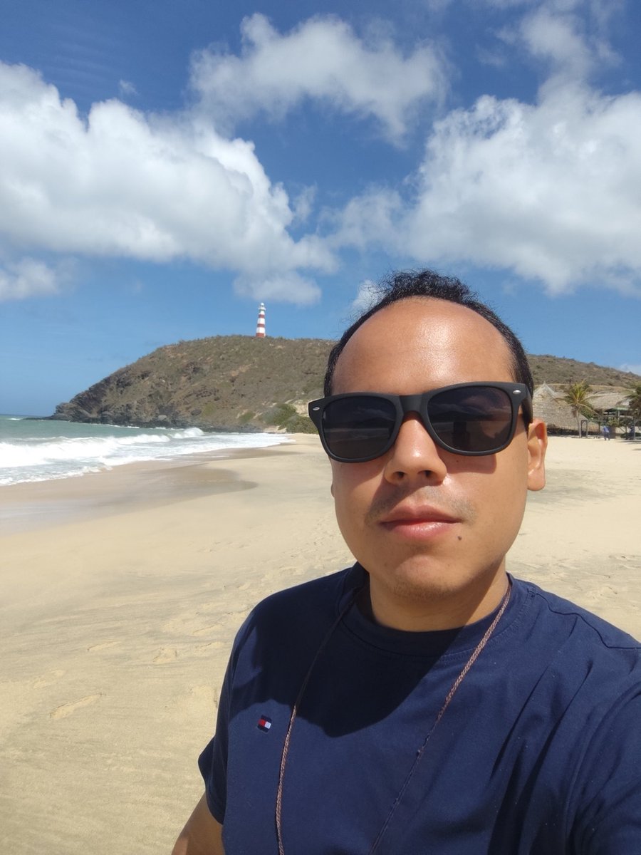 A. Xavier Gonz Varela tweet media