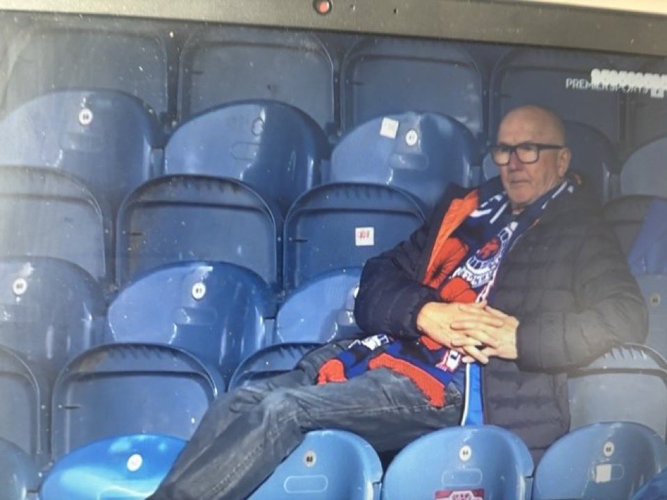 every non old firm fan watching the full time scenes at home today