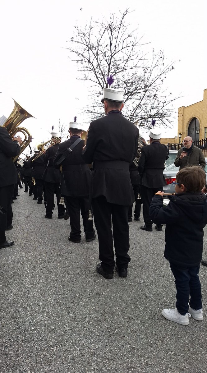 AM Dulce Nombre tweet media