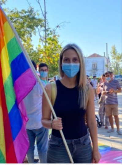 Esta não é a tal Cristina que até há bem pouco tempo era muito mais radical e wokista que a Isabel Moreira. Ficam os factos abaixo. De facto, a vergonha e a noção nao fazem parte do carácter dos Nunes deste país. A deputada Cristina Rodrigues até celebrava o dia da memória trans