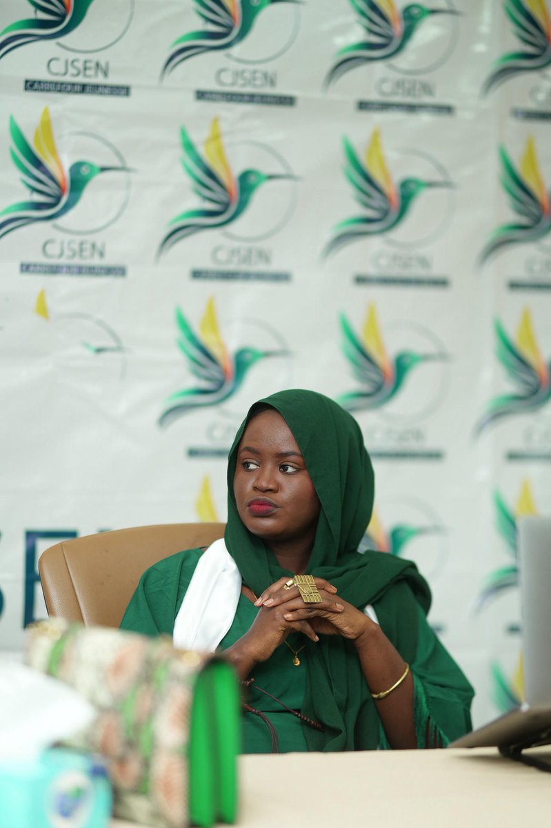 cjsen221's tweet photo. Éducation financière : Mme NDIAYE, Money Coach invite les femmes à oser occuper leur place et bien gérer les dépenses.
Oser, gérer et négocier ! Intervention enrichissante de Mme Ndiaye sur l’éducation financière !
#femme #JourneeInternationaleDesDroitsDesFemmes #cjsen https://t.co/tiimCxO5NS