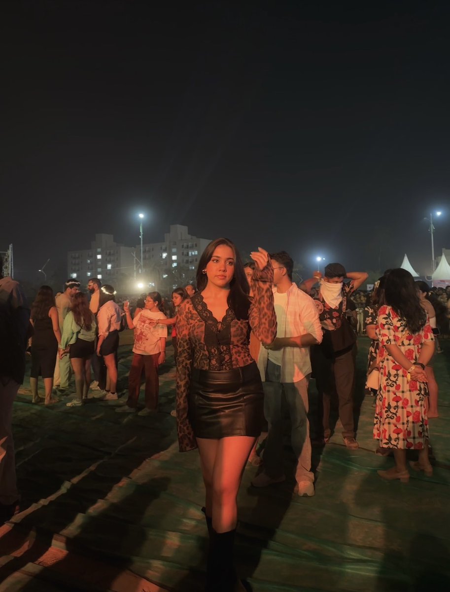 ridhiii ♡ tweet media