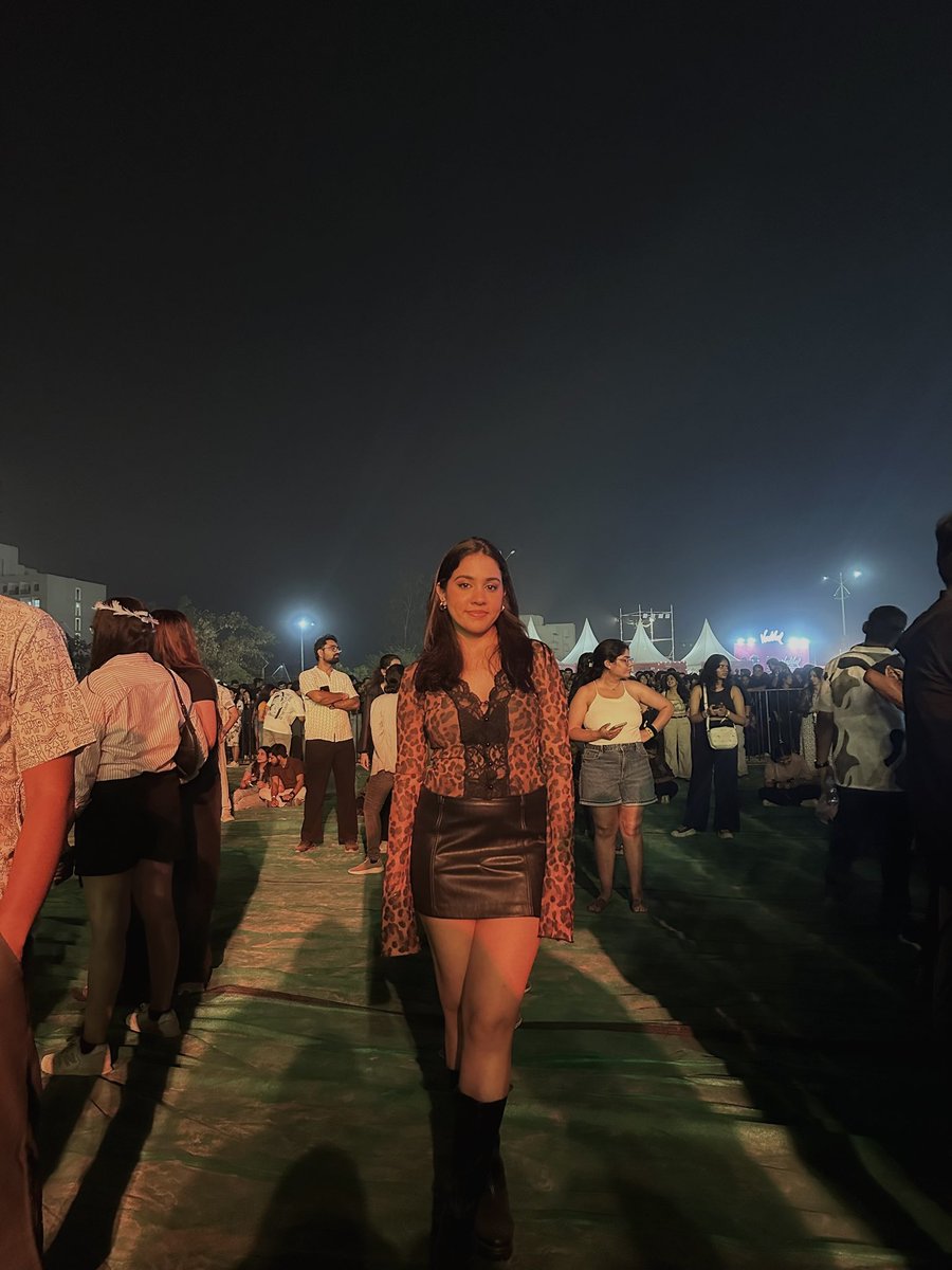 ridhiii ♡ tweet media