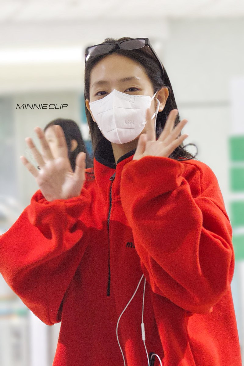 Minnie Clip 🐭🐈‍⬛️ tweet media