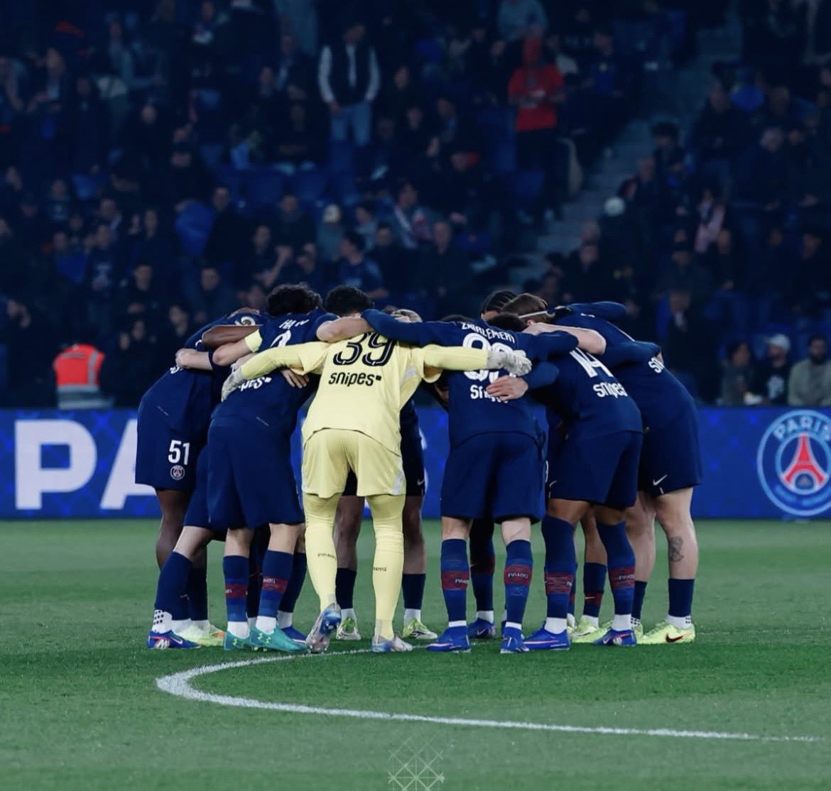 MEGA PSG 🇵🇸 tweet media