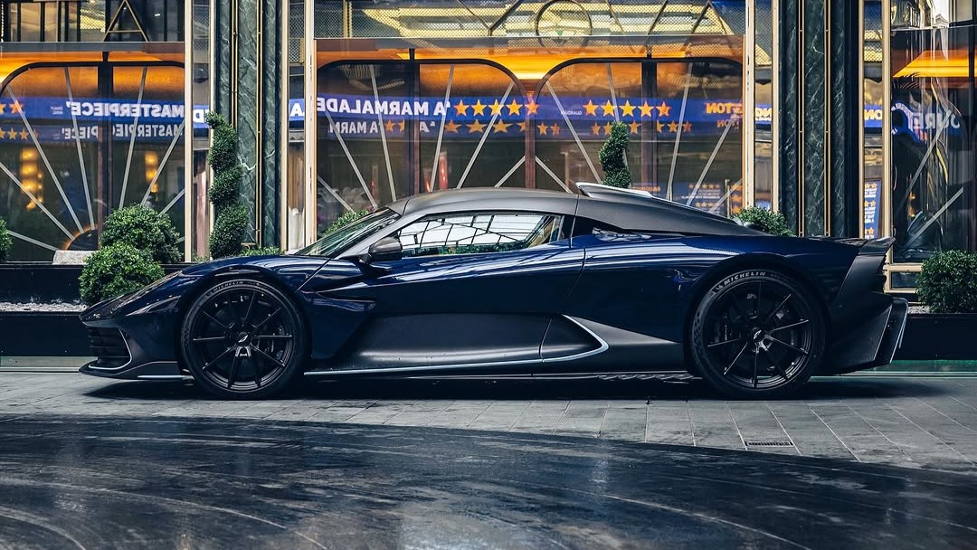 Aston Martin tweet media