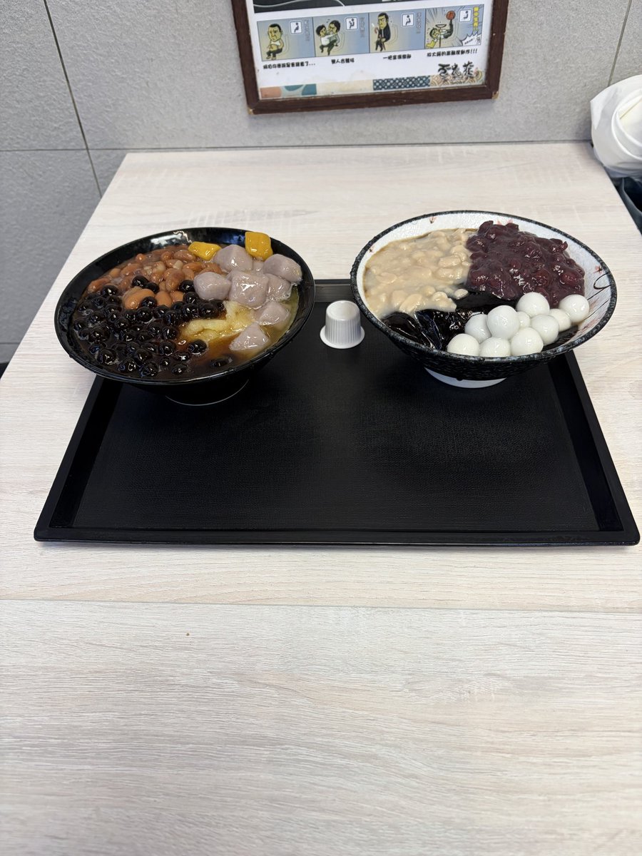 ranran19920418's tweet photo. 滞在中はほぼ雨☔️、おまけに白菜と肉は不在……😂
でも久々に引いたおみくじが「大吉」のさらに上、最高ランクだったらしいし、目的達成率は100% https://t.co/nudQJeMqoD