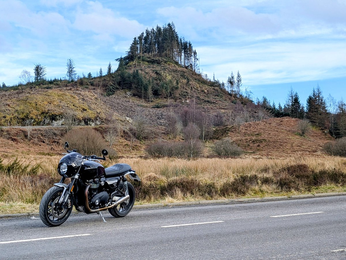Danmckenna007's tweet photo. Triumph Speed Twin!
Lush!
#triumph #motorbike #speedtwin https://t.co/oFdUF2CKIk