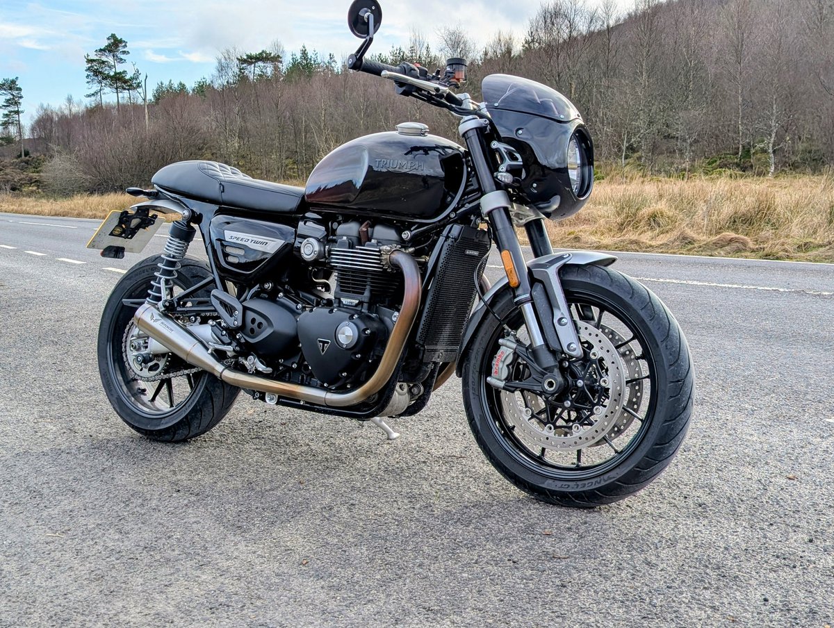 Danmckenna007's tweet photo. Triumph Speed Twin!
Lush!
#triumph #motorbike #speedtwin https://t.co/oFdUF2CKIk