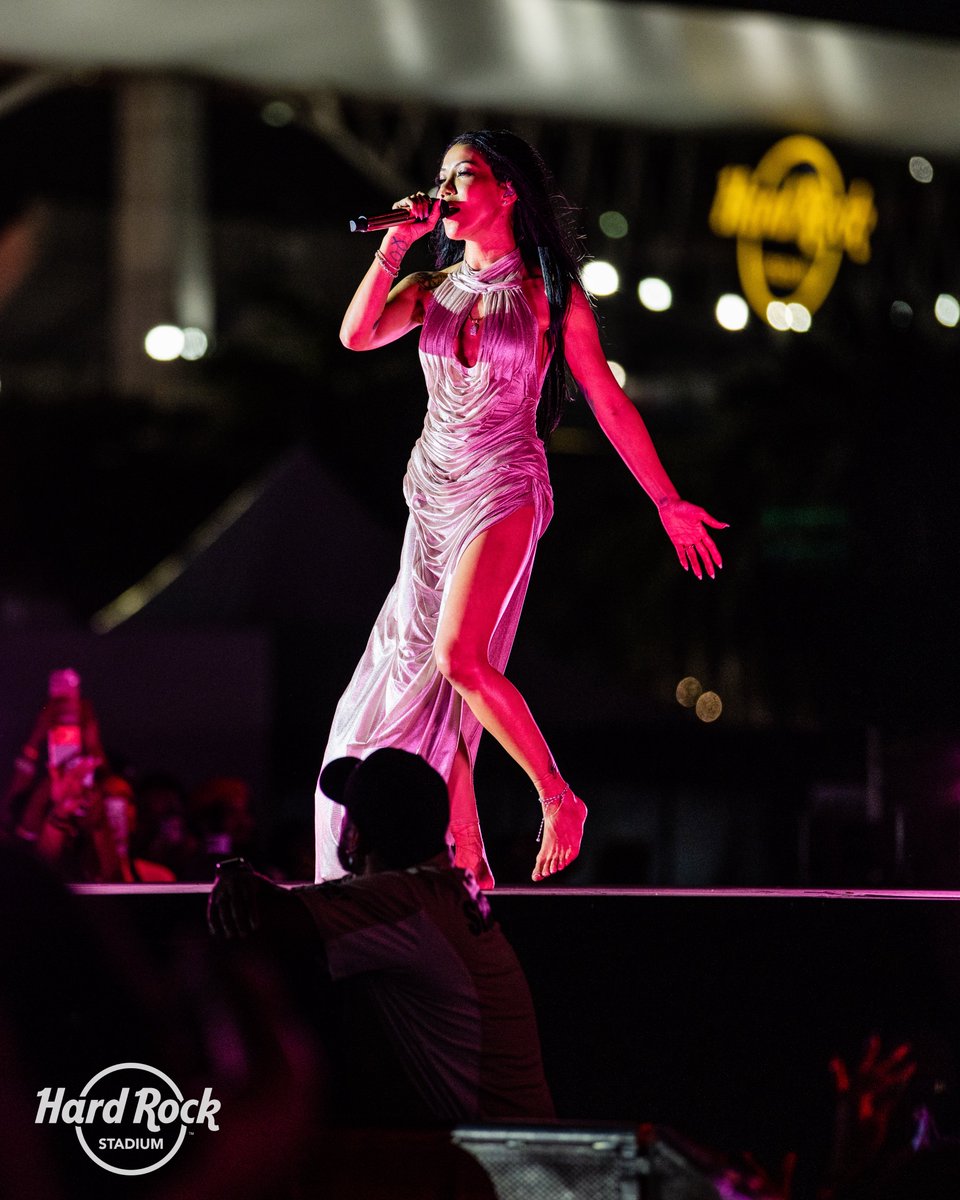 Hard Rock Stadium tweet media