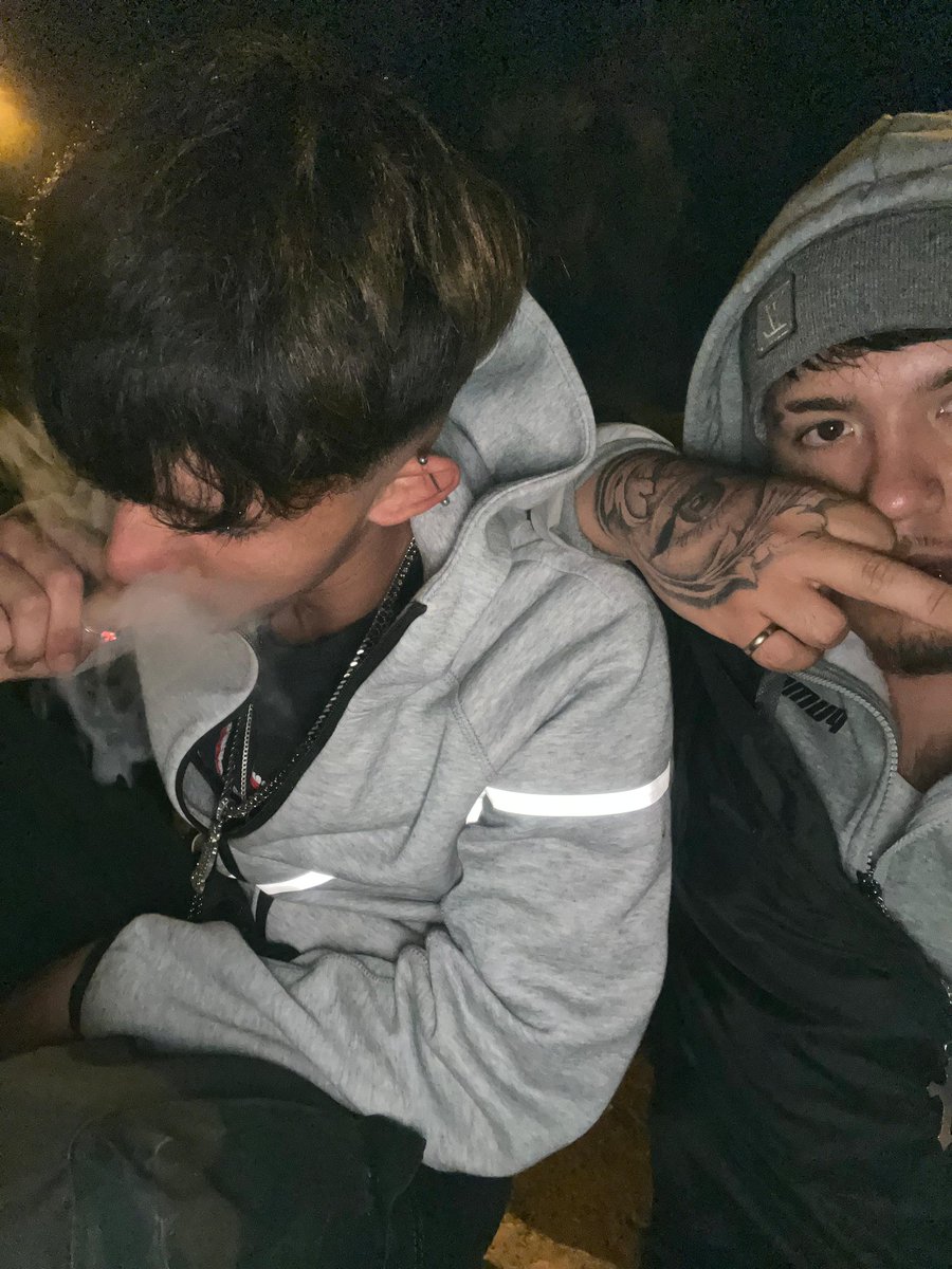 aweonaso tweet media