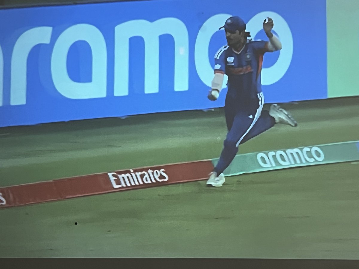 T20GoatApp's tweet photo. How India now and again taking these dancing catches #T20WorldCup2026final https://t.co/OQoShCBQUK