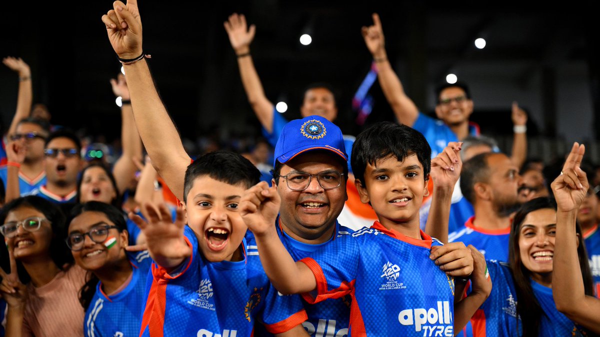 ICC's tweet photo. Electric atmosphere in Ahmedabad for the #T20WorldCup Final 😍

Tune in to watch LIVE action, broadcast details 📺 https://t.co/NPykWM7qqY https://t.co/0lVQULrPeL
