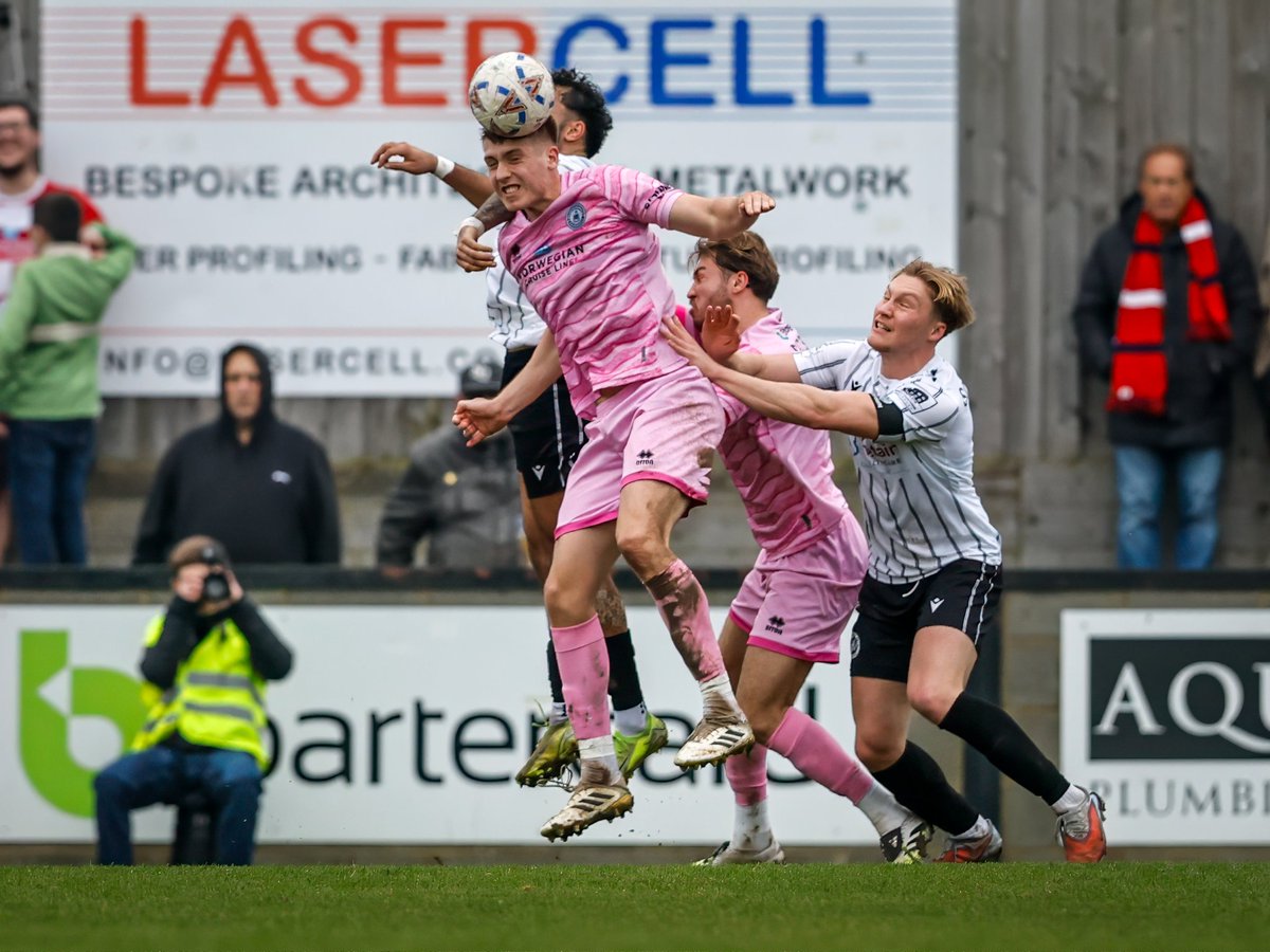 Lydia & Nick tweet media