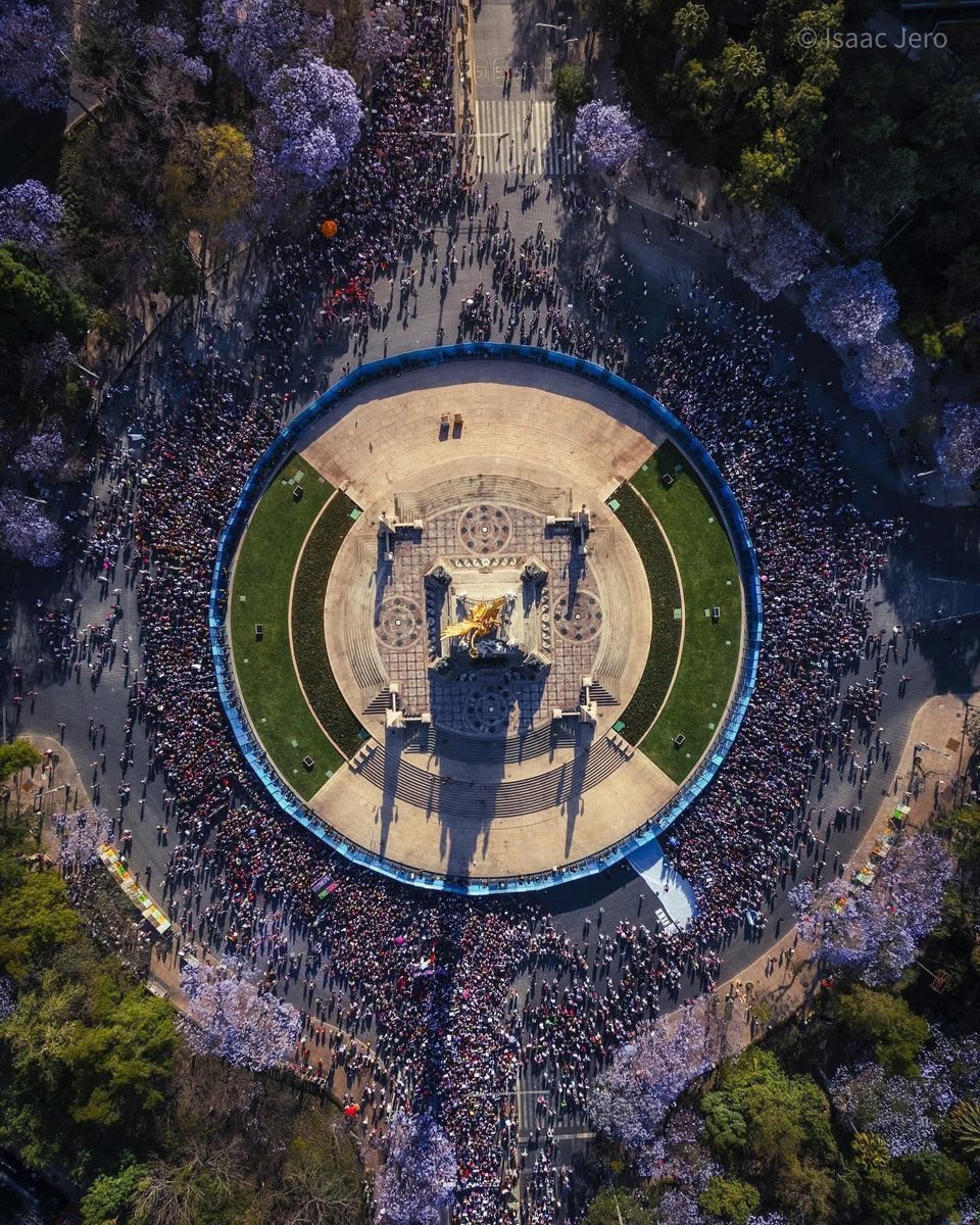 8 de marzo, día internacional de la mujer 💜

📸 Isaac Jero