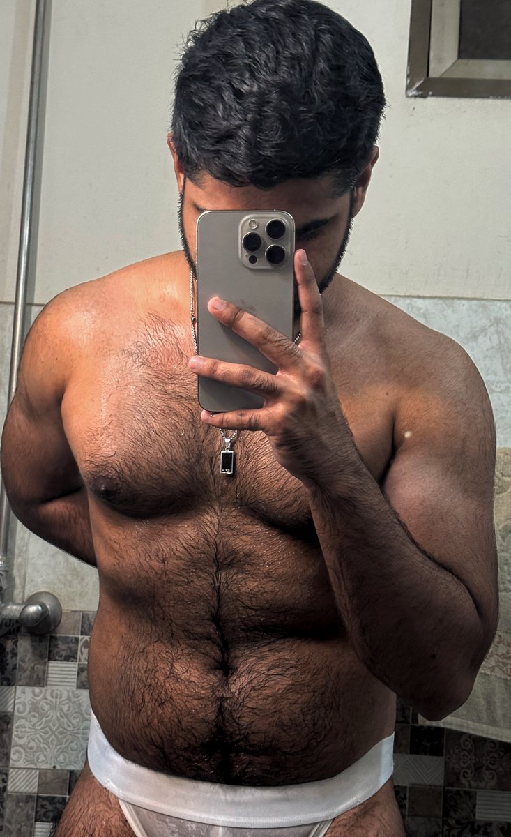 theonlystewieOF's tweet photo. The physique i have these days, 
Giving dad vibes 🥵😈 https://t.co/a8Zo9bvUhZ