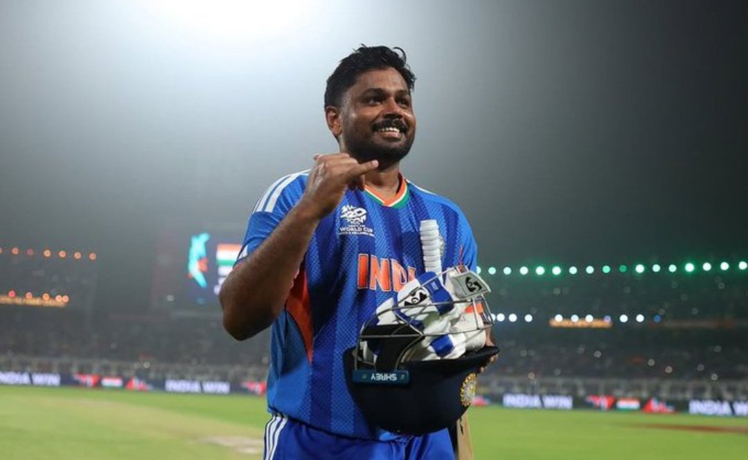 danishay__'s tweet photo. Meet Sanju Samson.
321 runs in only 5 innings in a t20worldcup that too after half of the tournament. No one will believe that he is the player of the tournament after playing only five innings.

#T20WorldCup 
#INDvNZ https://t.co/NRWLpJ6HUn