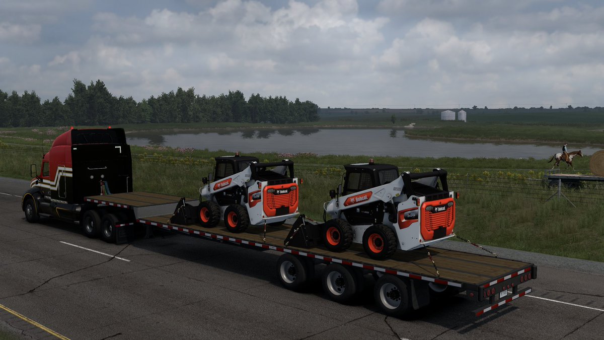 PajerKristof's tweet photo. Delivering iconic machines from @Bobcat_EMEA, I explore some truly unique sights in Iowa. 🇺🇸🚚Yes, Albert is huge. 🐄@SCSsoftware #OneToughAnimal #ATS https://t.co/X0ERQ6qvCZ
