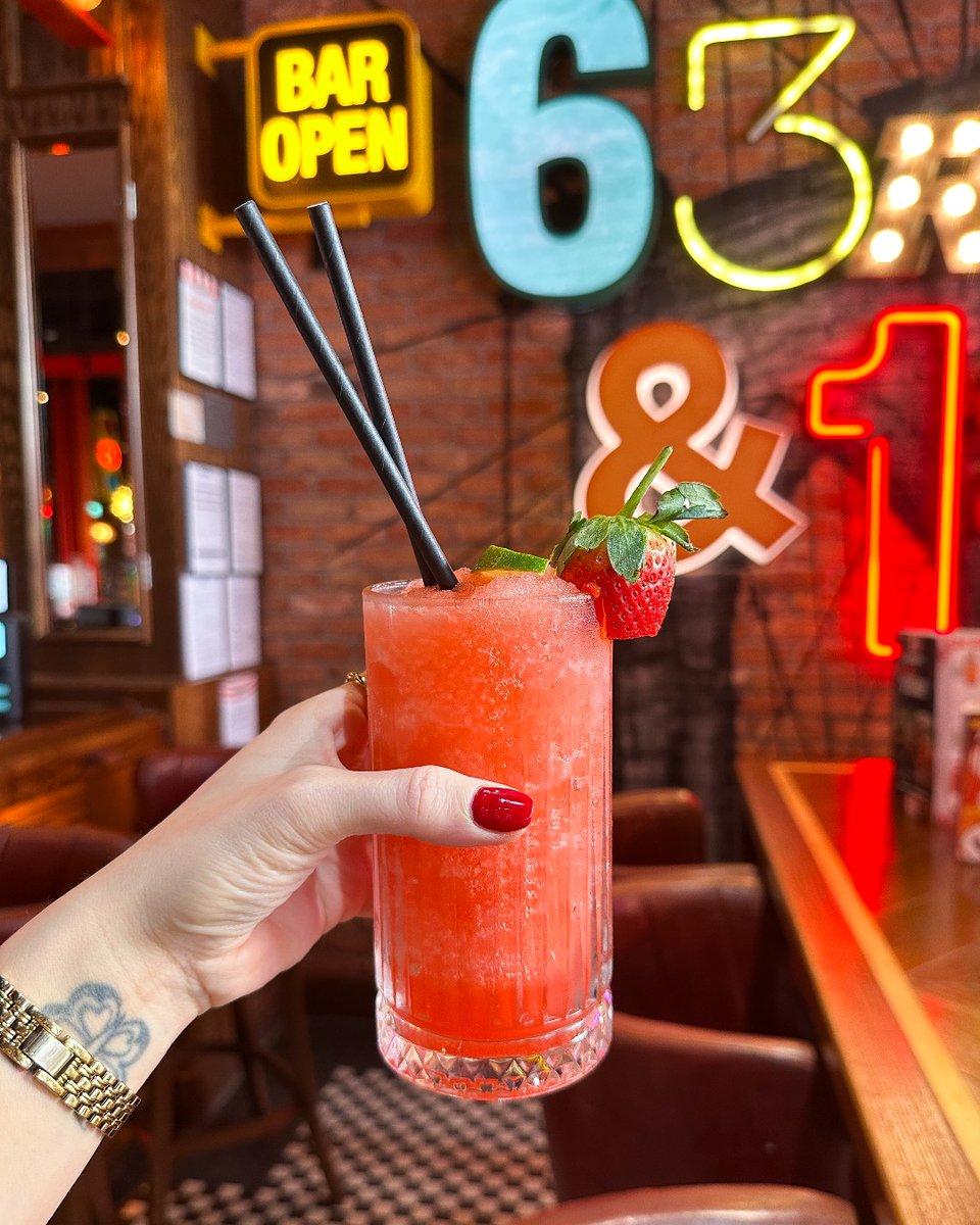 Rushden Lakes 🌊 tweet media