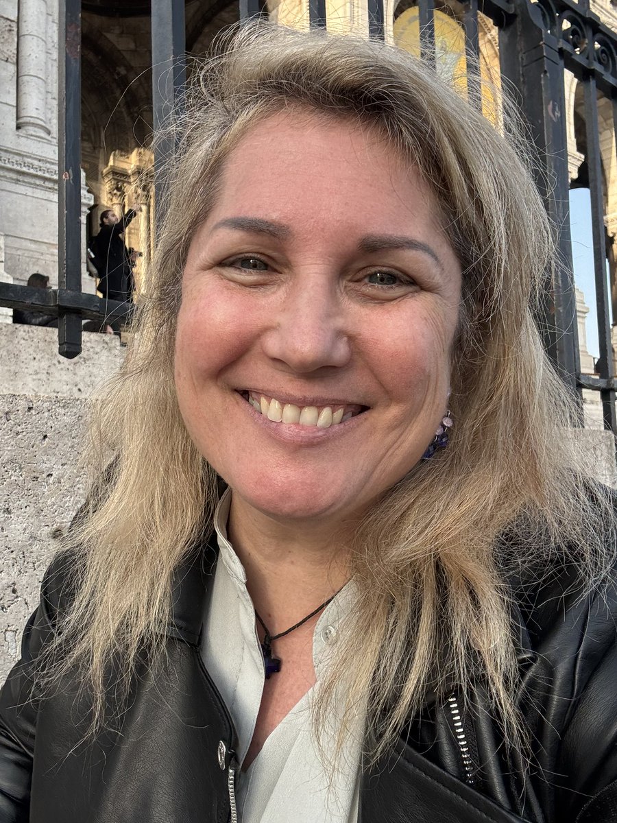 Veronica Barbara ANTONELLI 安明璇 opera singer #Diva tweet media