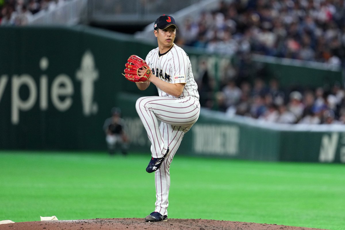 Three straight strikeouts. #chibalotte #侍ジャパン