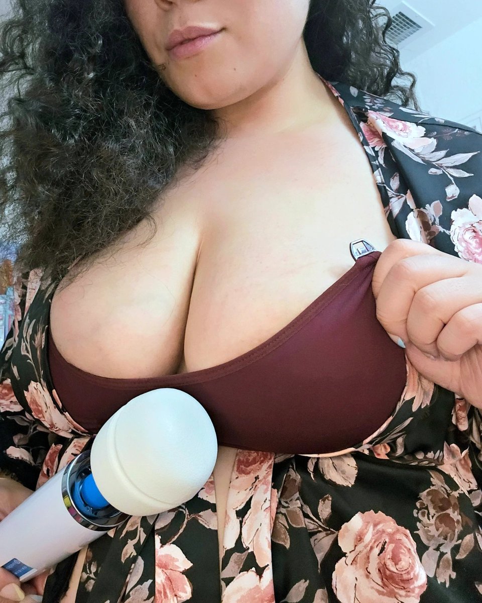 Mommy Lola & Baby Dino tweet media