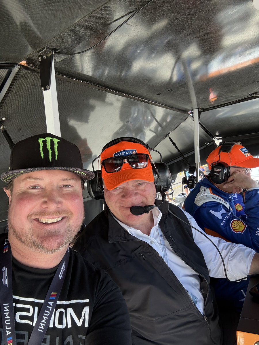 Kurt Busch tweet media