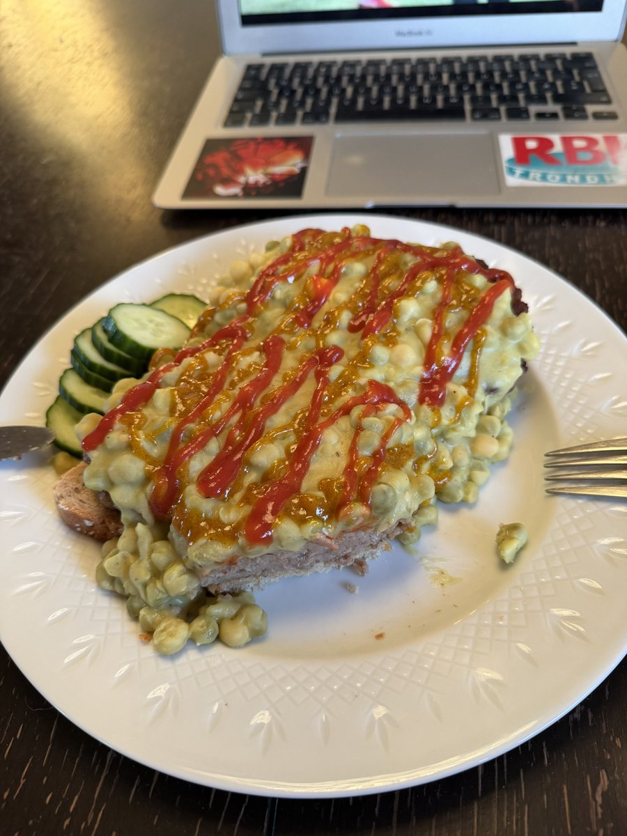 Emil Almås tweet media