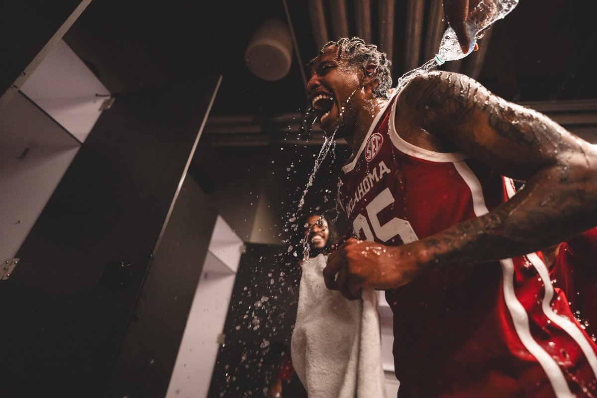 OU_MBBall tweet picture