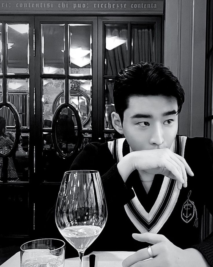 𝑺𝒆𝒖𝒏𝒈-𝒎𝒊𝒏. tweet media