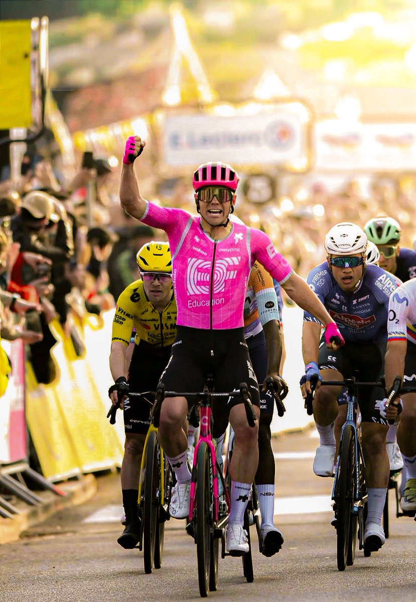 Lukáš Ronald Lukács tweet media