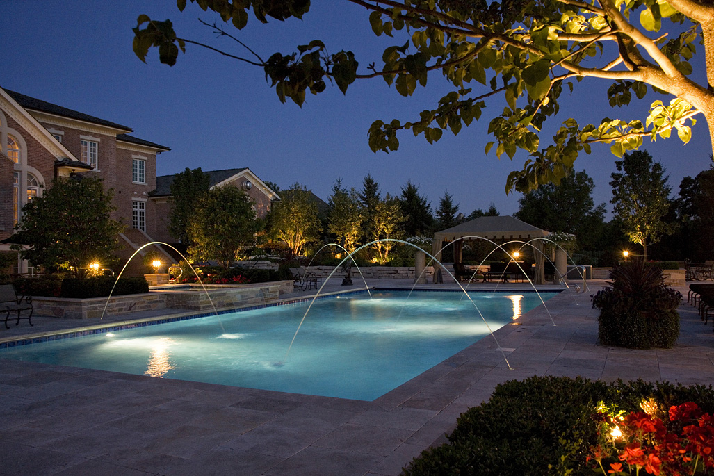 Lake Forest Rectilinear Swimming Pools #marketing #pools #digitalmarketing #landscapedesign #outdoorliving #pooldesigns #swimmingpools #ingroundpools #poolbuildershttps://www.houzz.com/hznb/projects/lake-forest-rectilinear-swimming-pools-pj-vj~2160029