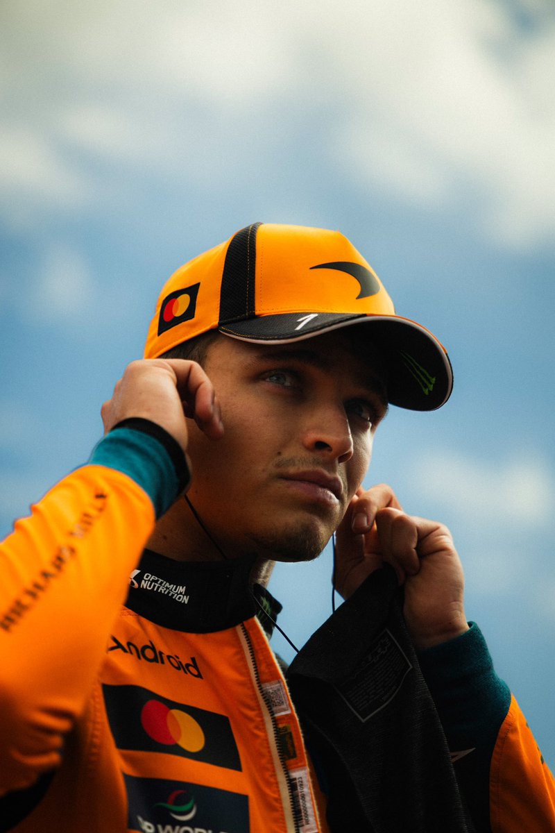 ln4norris's tweet photo. LN1’s first race 🧡 https://t.co/rnua3aAIie
