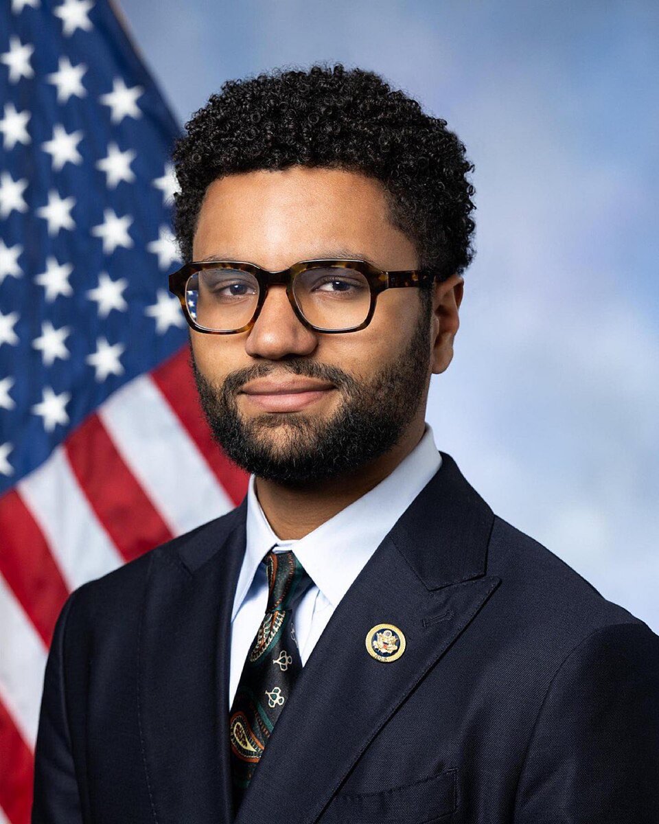 𝓝𝓲𝓴𝓴𝓲 𝓑𝓪𝓻𝓷𝓮𝓼 tweet media