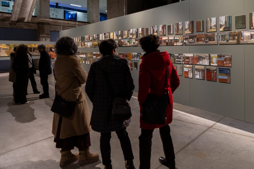 hoyesarte_com's tweet image. .@termicacultural te ofrece más de 800 obras de Félix de la Concha en una exposición concebida para su Sala Condensadores, donde la estética industrial dialoga con una práctica pictórica que exige tiempo, presencia y mirada sostenida

ℹ️hoyesarte.com/evento/2026/02…

@CIUDEN_ES #gratis