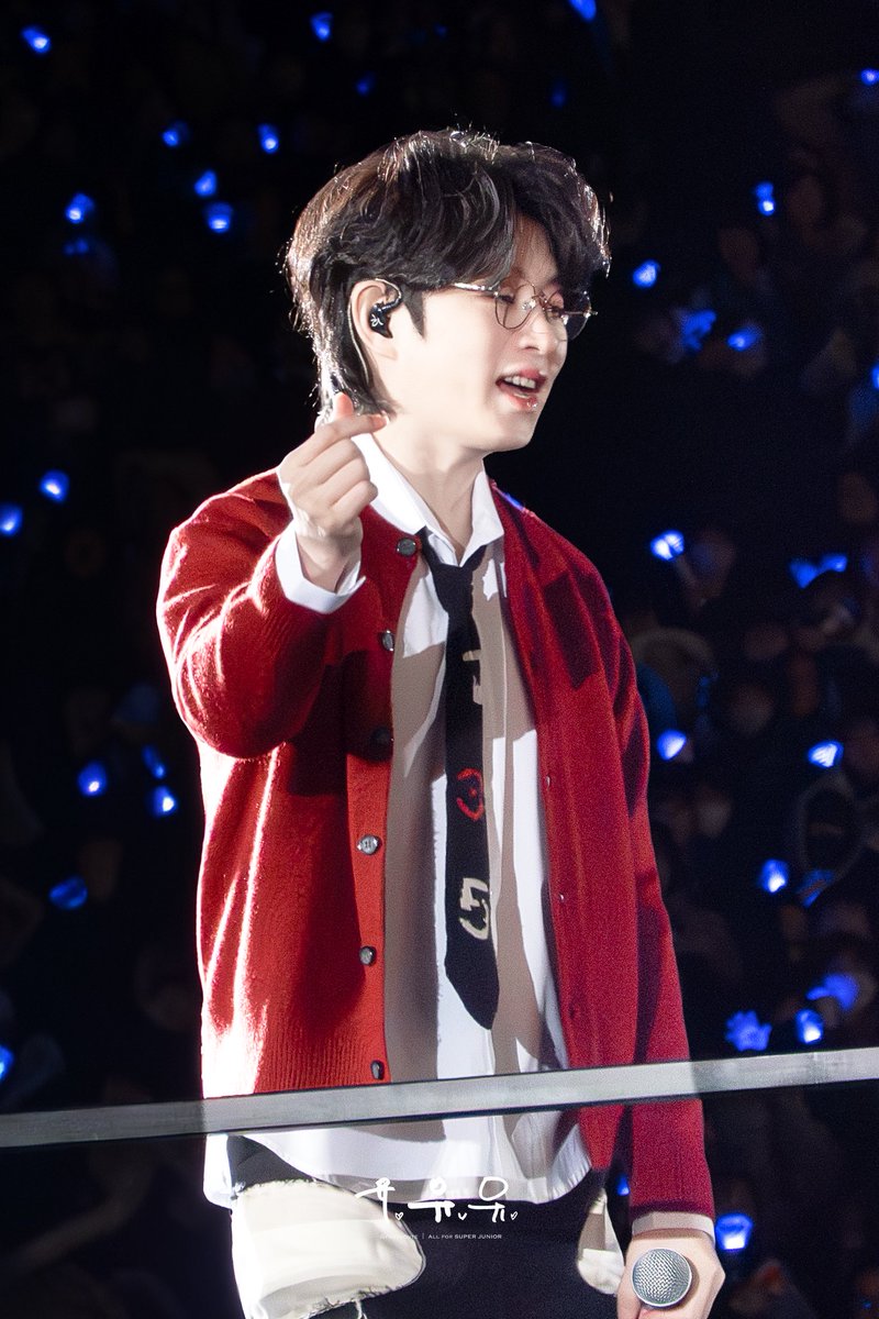 260308 슈퍼쇼10 사이타마

🫰🏻

#SUPERJUNIOR 
#HEECHUL #희철 
#SUPERSHOW10 #SUPERSHOW10inJAPAN