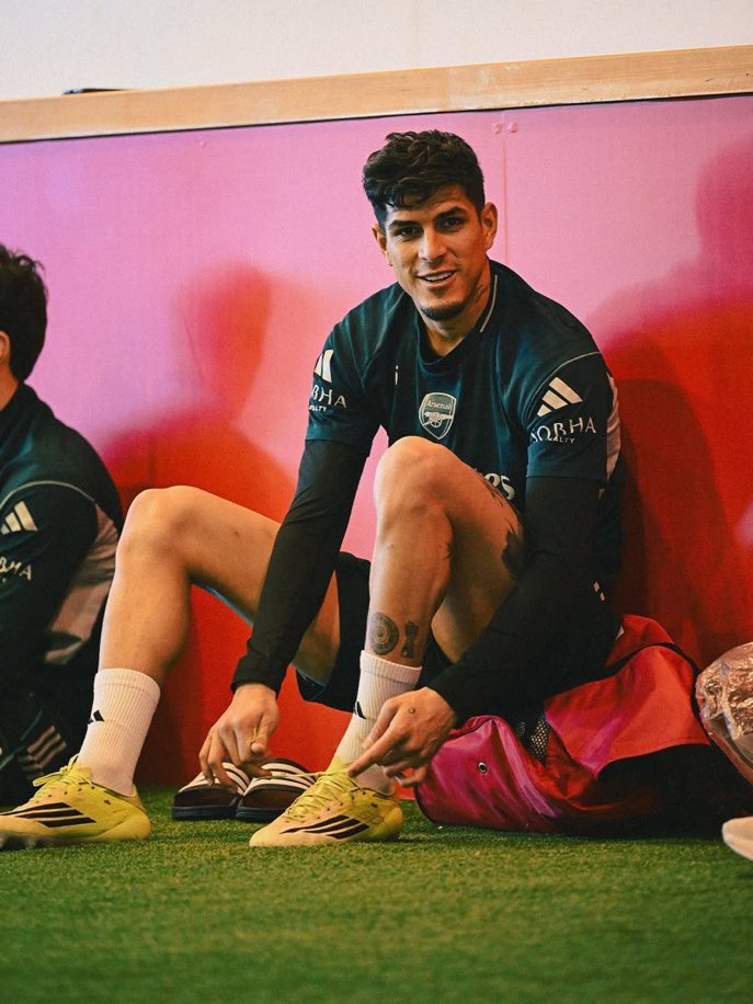 #AFC izagura burundu Hincapié muri Kamena, nta gushidikanya byigeze Bibaho

Amasezerano yabanje gutegurwa nk’ayo gutizwa (loan) kubera amategeko ya Financial Fair Play, nk’uko byagenze kuri Raya mbere

Leverkusen izahabwa €52M hiyongereyeho 10% kuyo yazagurishwaho. 🇪🇨
#AFC #COYG