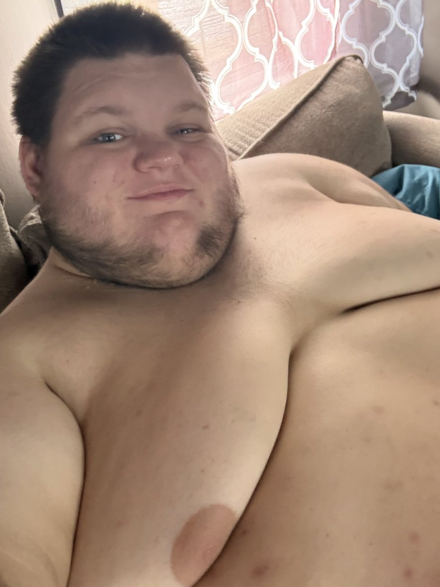 SuperChubby04's tweet photo. Feeling cute https://t.co/y7nhqkZ4JG