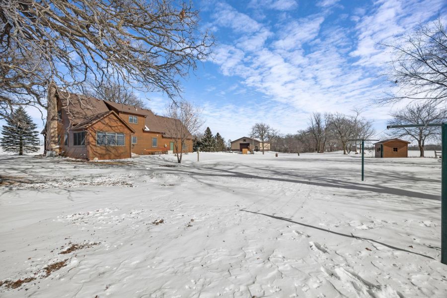 mnhometown's tweet photo. Hometown Realty Featured 2026 Property of the Week 11. 11297 220th Street, Silver Lake, MN. MLS# 7014153.
#hometownrealty #silverlakemnrealtors #homesforsalesilverlake #housesforsalesilverlake #realestatesilverlake
https://t.co/Pny7vGHVnx https://t.co/fEpKok6lpv