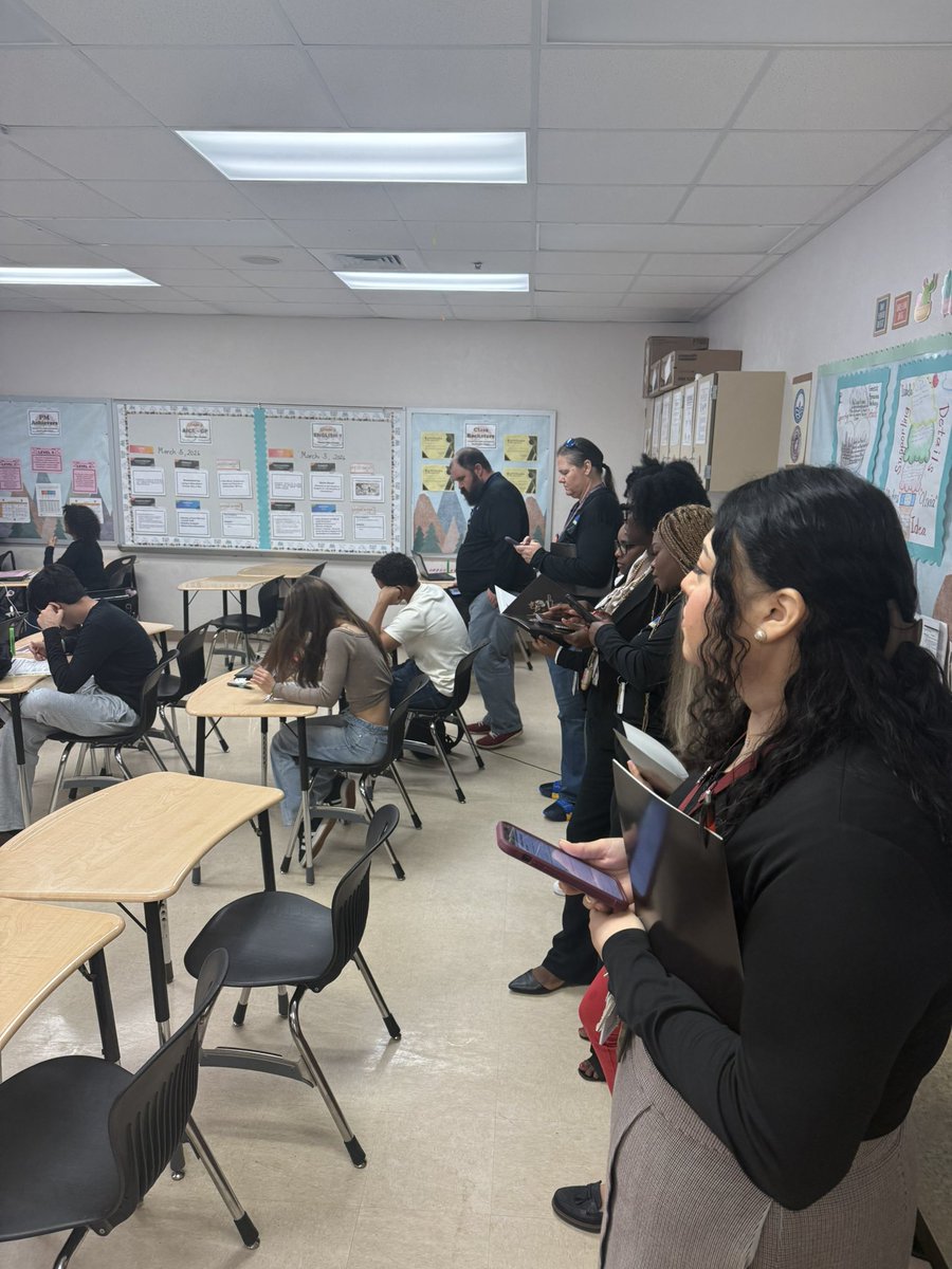 Kevin J. Martínez tweet media