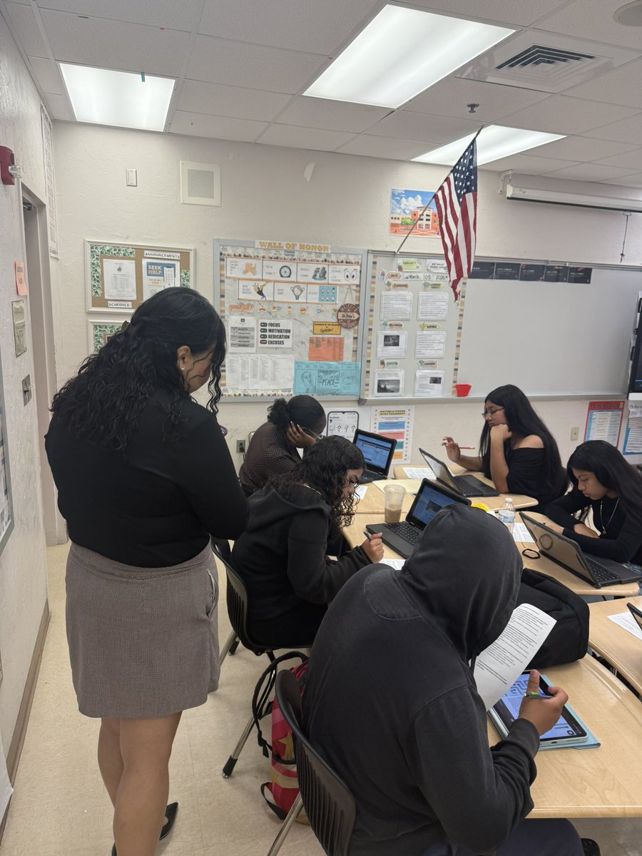 Kevin J. Martínez tweet media