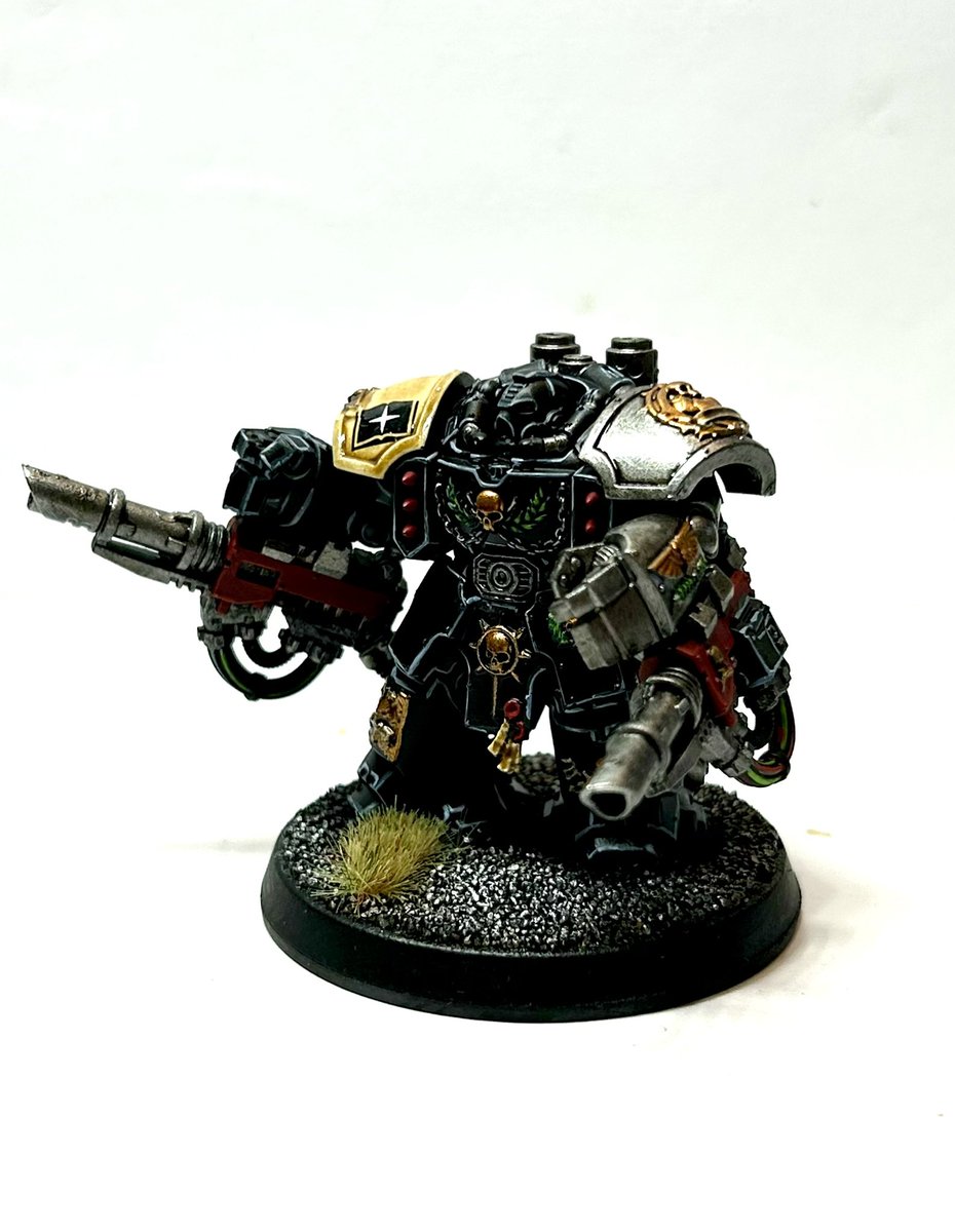 averagepaints tweet media