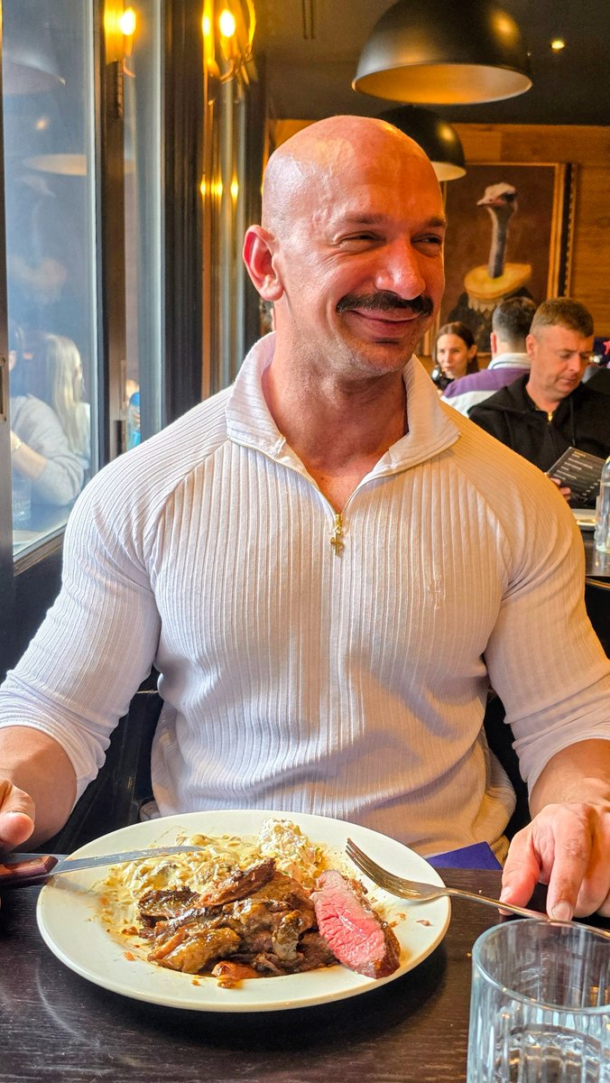 Sama Hoole tweet media